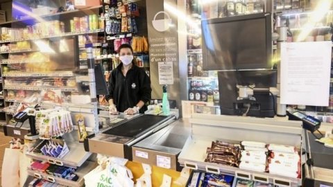 ET SI ON PARLAIT SALAIRES ? Avec une...